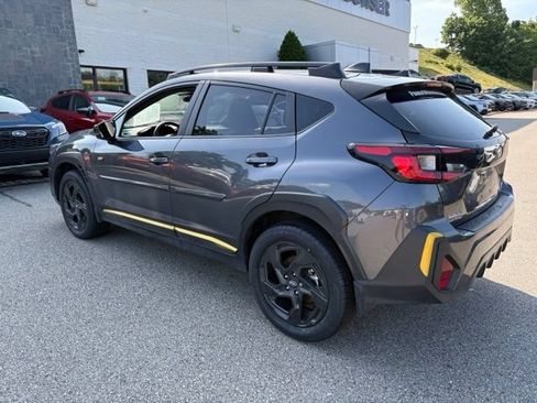 Used 2025 Subaru Crosstrek 2.5i Sport AWD/4WD image 3