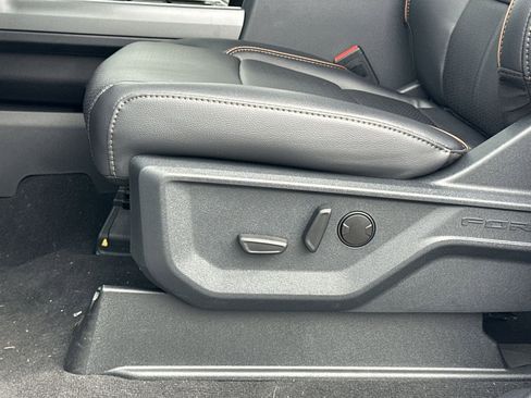 New 2025 Ford F350 Lariat w/ Lariat Ultimate Package image 16