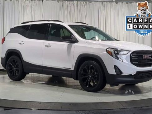 Used 2020 GMC Terrain SLE w/ Driver Convenience Package FWD image 2