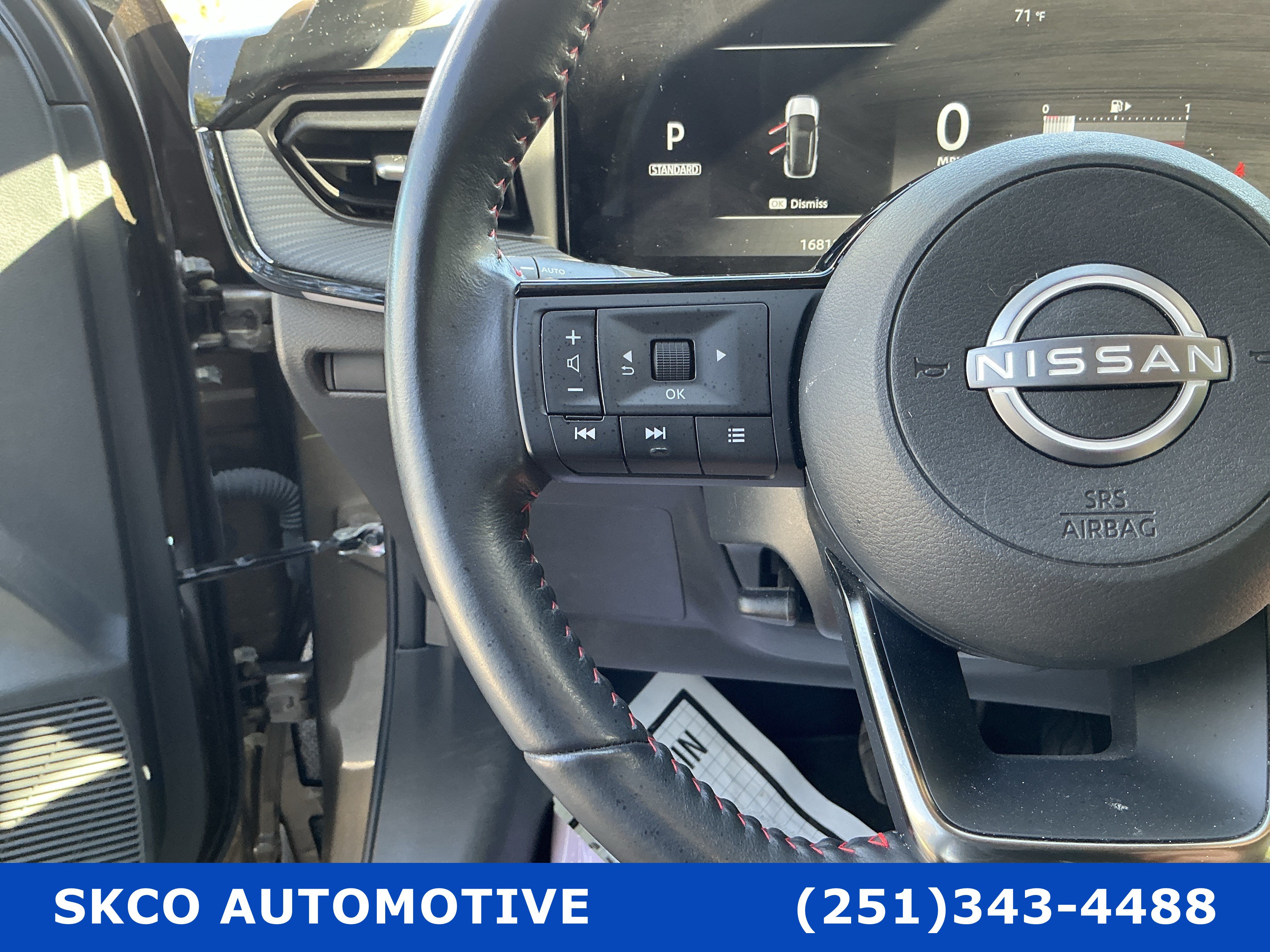 Used 2025 Nissan Kicks SR FWD image 19