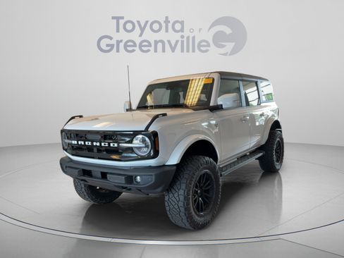 Used 2024 Ford Bronco Outer Banks AWD/4WD image 1