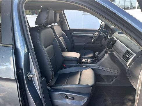 Certified 2023 Volkswagen Atlas SEL AWD/4WD image 10
