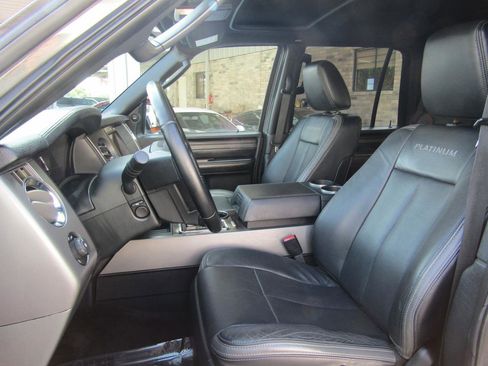 Used 2015 Ford Expedition Platinum image 9