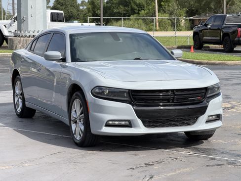 Used 2022 Dodge Charger SXT w/ Cold Weather Package AWD/4WD image 3