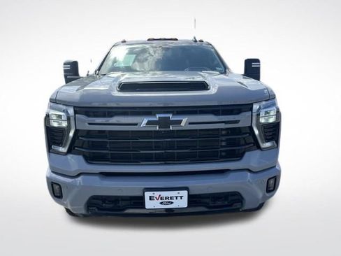 Used 2024 Chevrolet Silverado 2500 LTZ w/ LTZ Plus Package AWD/4WD image 2