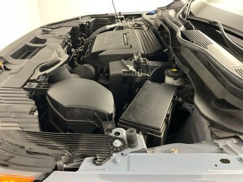 Certified 2025 Honda Pilot Touring image 21