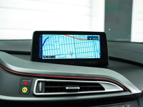Used 2017 BMW i8 AWD/4WD image 36
