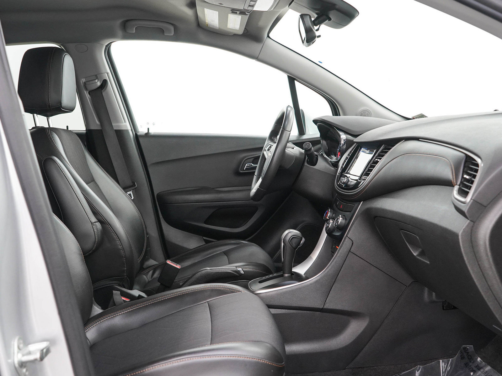 Used 2019 Chevrolet Trax LT w/ Driver Confidence Package AWD/4WD image 12