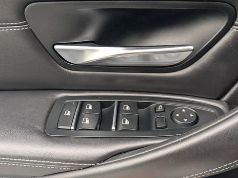 Used 2018 BMW M3 RWD image 17