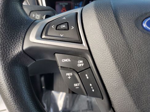 Used 2019 Ford Fusion SE image 21