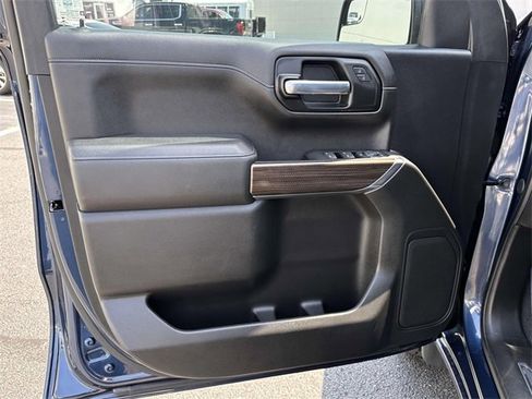 Used 2020 Chevrolet Silverado 1500 RST image 11