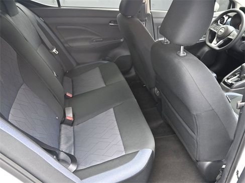 Used 2025 Nissan Versa SV w/ Trunk Package image 31