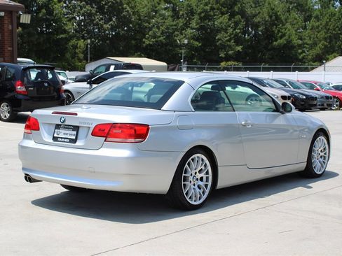 Used 2009 BMW 328i Convertible image 13