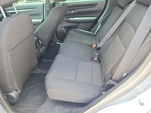 Used 2023 Honda CR-V LX image 16