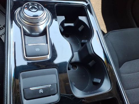 Used 2019 Ford Edge SE AWD/4WD image 21