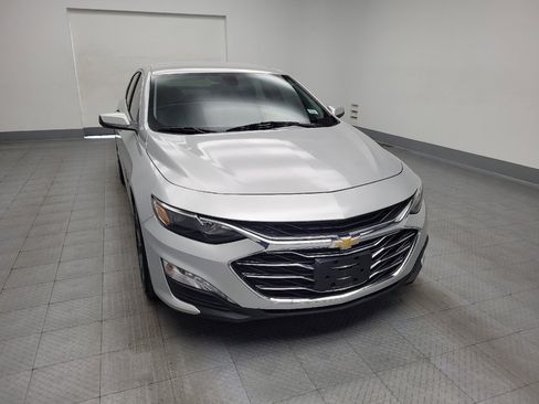 Used 2020 Chevrolet Malibu LT FWD image 14