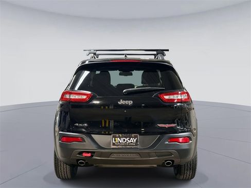 Used 2017 Jeep Cherokee Trailhawk w/ Comfort/Convenience Group image 11