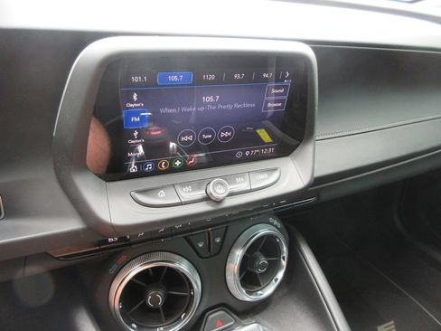 Certified 2020 Chevrolet Camaro SS RWD image 24