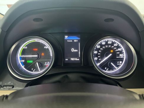 Used 2018 Toyota Camry LE image 65