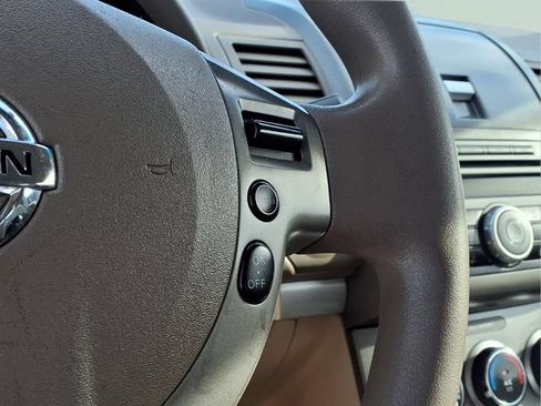 Used 2011 Nissan Sentra 2.0 S FWD image 12
