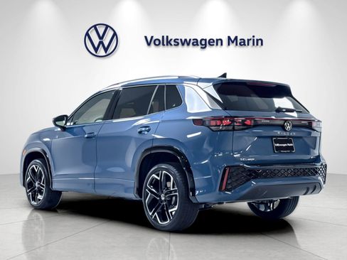 New 2026 Volkswagen Tiguan SEL R-Line AWD/4WD image 3