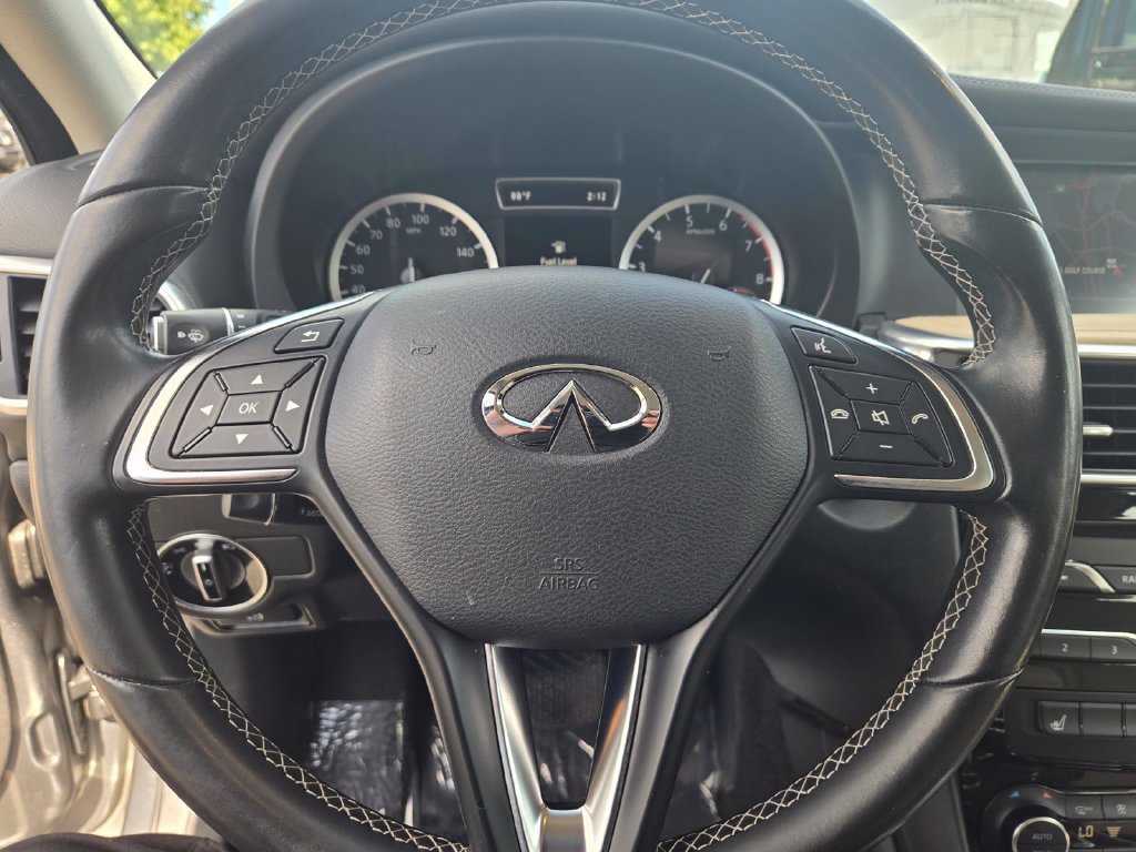 Used 2017 INFINITI QX30 Premium w/ Navigation Package AWD/4WD image 25