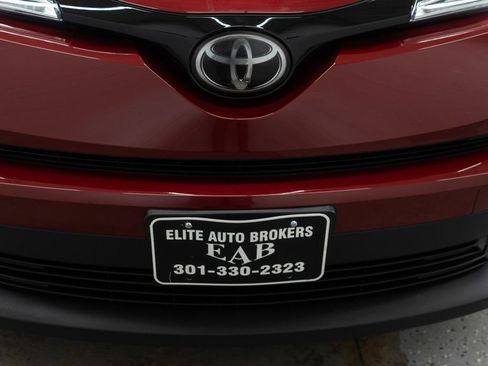 Used 2019 Toyota C-HR Limited FWD image 37