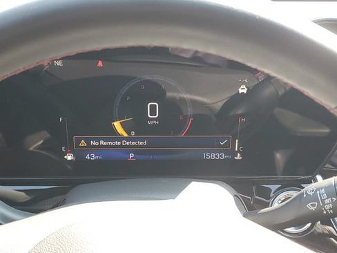 Certified 2024 Chevrolet Trax RS w/ Driver Confidence Package FWD image 19