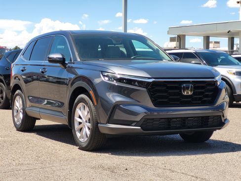 Used 2024 Honda CR-V EX image 3
