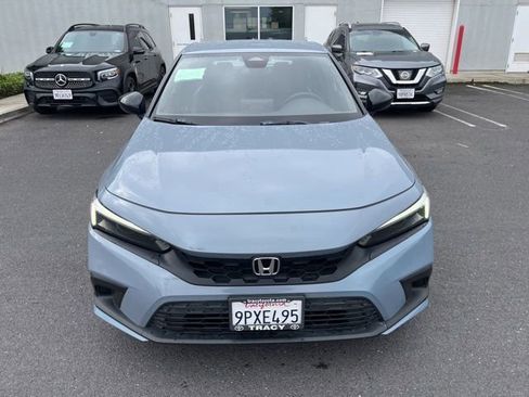 Used 2022 Honda Civic Sport image 2