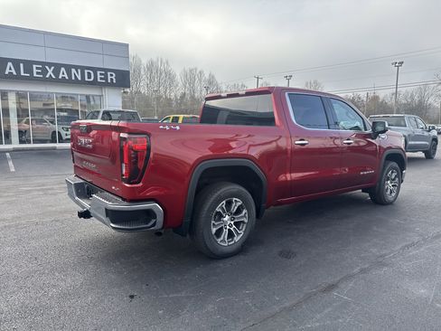 New 2026 GMC Sierra 1500 SLT image 3