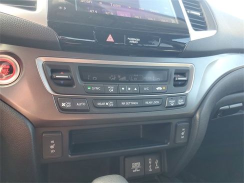 Used 2018 Honda Pilot EX-L image 24