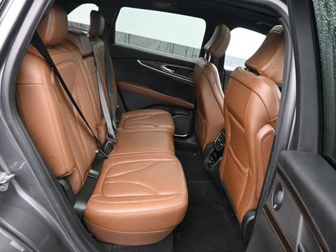 Used 2021 Lincoln Nautilus Reserve AWD/4WD image 8