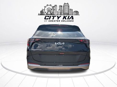 New 2026 Kia Sportage LX w/ LX Convenience Package FWD image 4