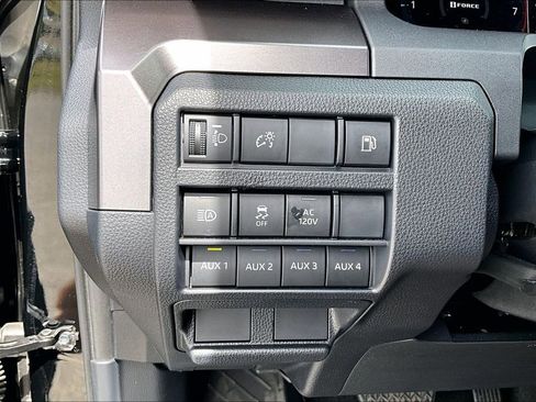 Used 2025 Toyota 4Runner TRD Off-Road AWD/4WD image 32