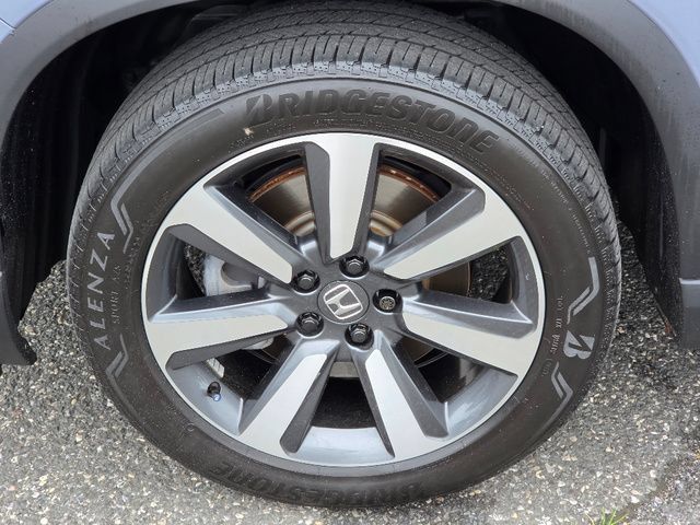 Certified 2025 Honda Pilot Touring image 18