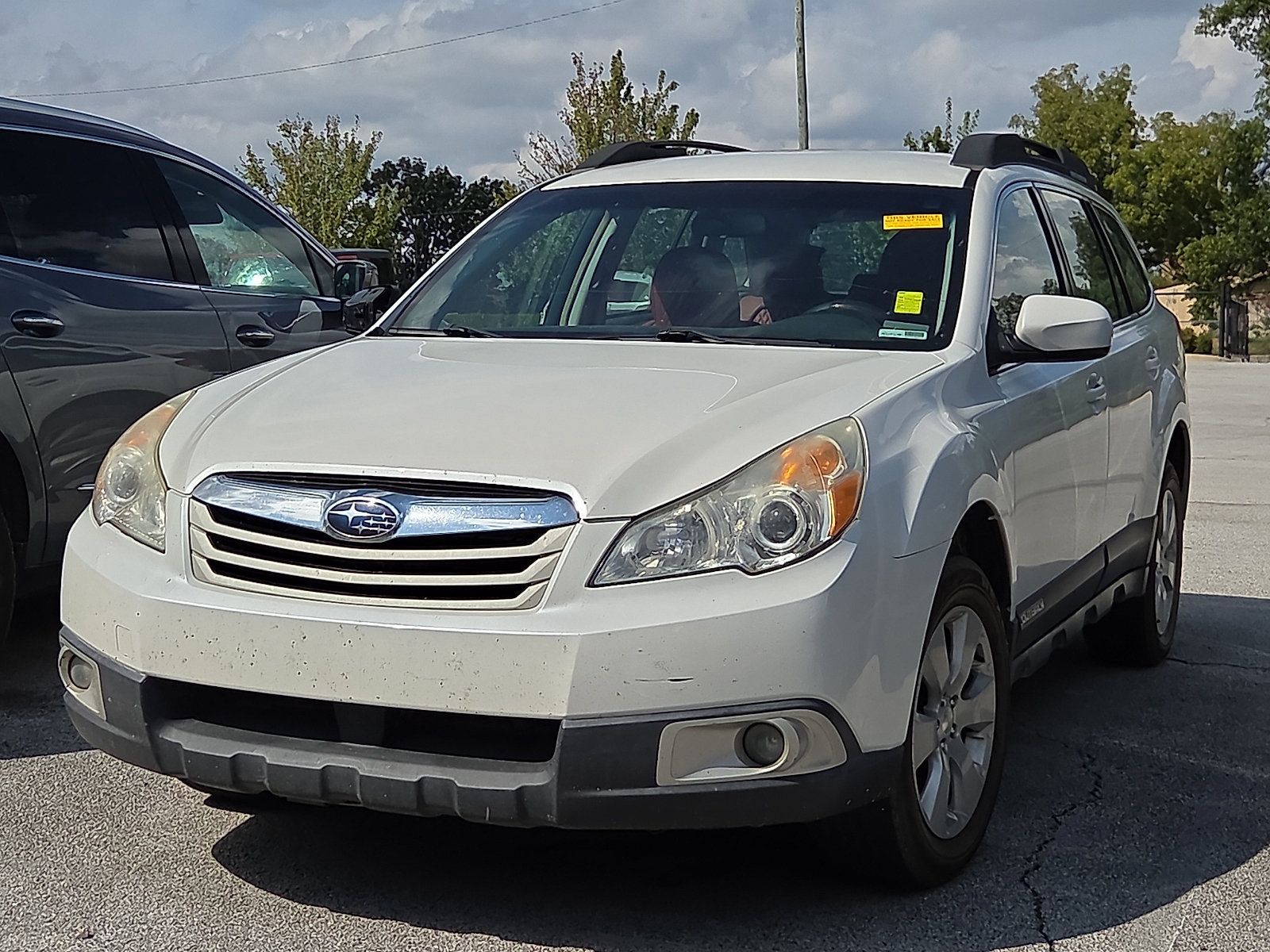Used 2012 Subaru Outback 2.5i AWD/4WD image 2