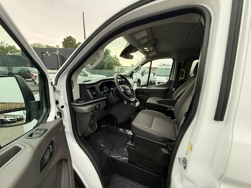 Used 2024 Ford Transit 350 XLT RWD image 15