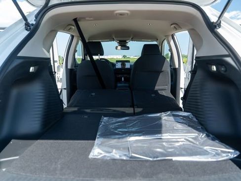 New 2026 Honda HR-V LX image 18