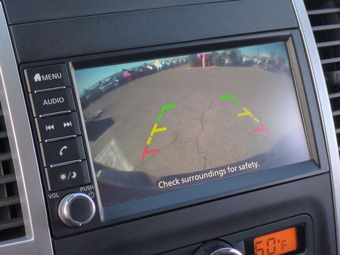 Used 2020 Nissan Frontier SV image 14