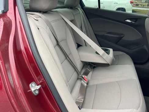 Used 2016 Chevrolet Cruze LT w/ Sun And Sound Package image 10