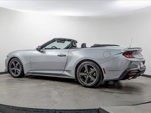 Used 2024 Ford Mustang Premium image 4