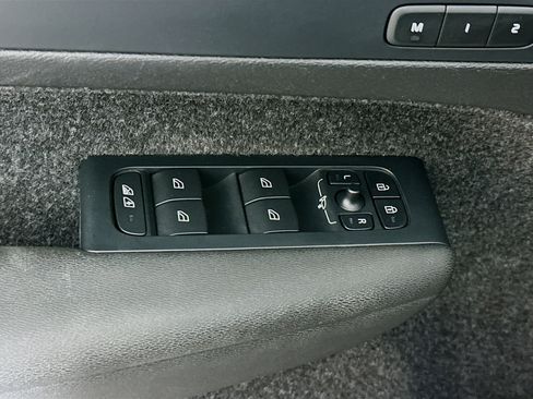 Used 2023 Volvo C40 P8 Recharge Plus AWD/4WD image 15
