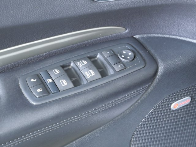 Used 2015 Dodge Durango Limited w/ Premium Group AWD/4WD image 19