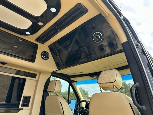 Used 2022 Mercedes-Benz Sprinter 3500 image 44