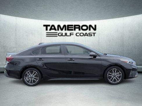 Used 2022 Kia Forte GT-Line w/ GT-Line Technology Package FWD image 8