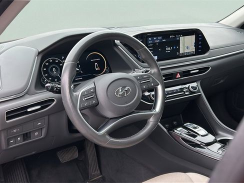 Used 2020 Hyundai Sonata Limited image 11
