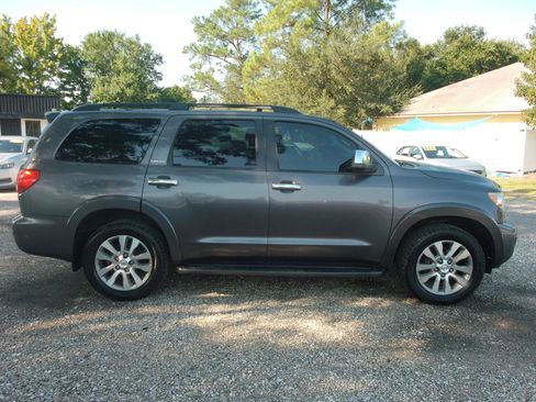 Used 2014 Toyota Sequoia Limited RWD image 4