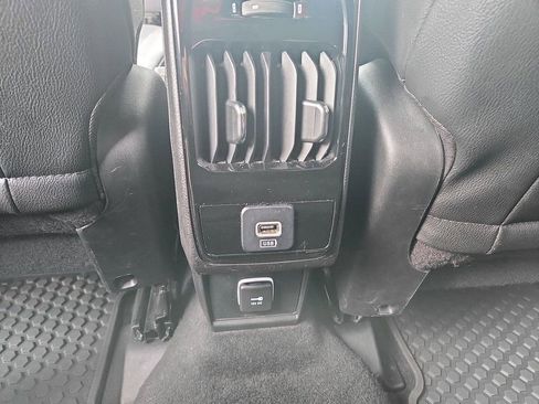 Used 2024 Jeep Compass Trailhawk image 31