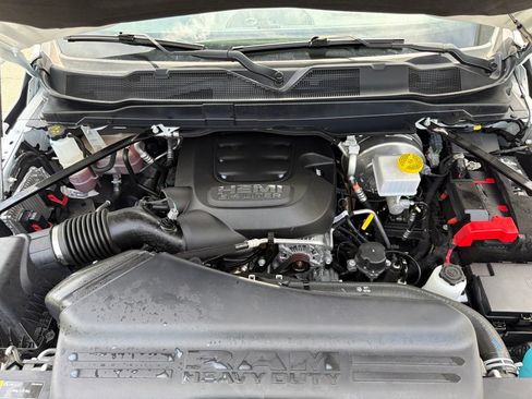 Used 2024 RAM 2500 Tradesman w/ Chrome Appearance Group AWD/4WD image 37